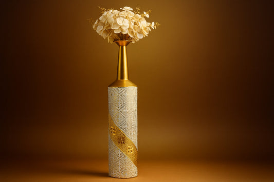 8 Luxurious Handmade Vase Decoration Pieces