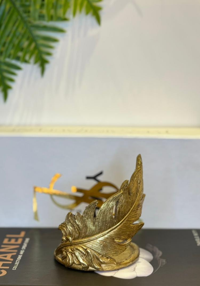 Gold Leaf Candle Holder (Without Candle) | Elegant Nature-Inspired Decorative Candle Stand