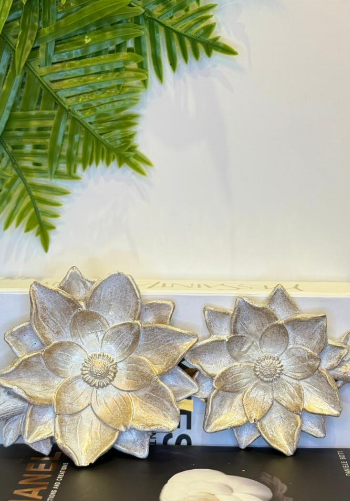 Flower-Shaped Decorative Plates (Set of 2) | Luxury Floral Accent Display Plates