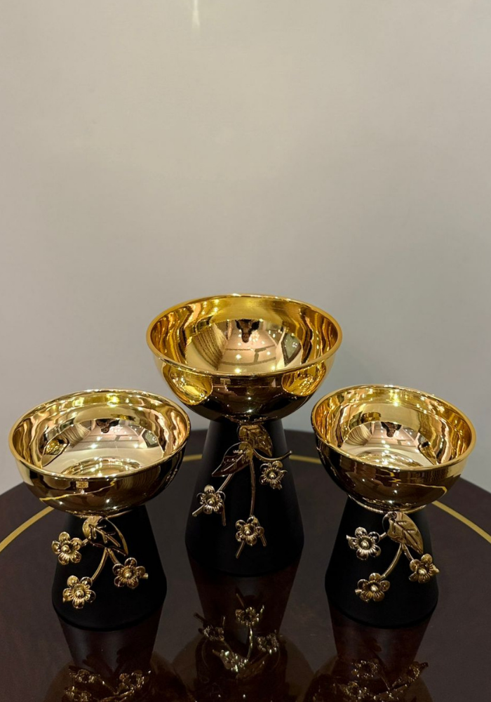 Elegant Black and Gold Flower Bowl Set
