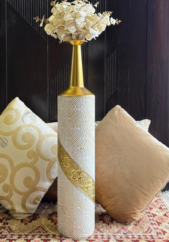 Luxe Gold & White Flower Vase
